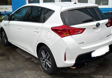 Toyota Auris 137.000 km 11.100 &euro; Köln 50739