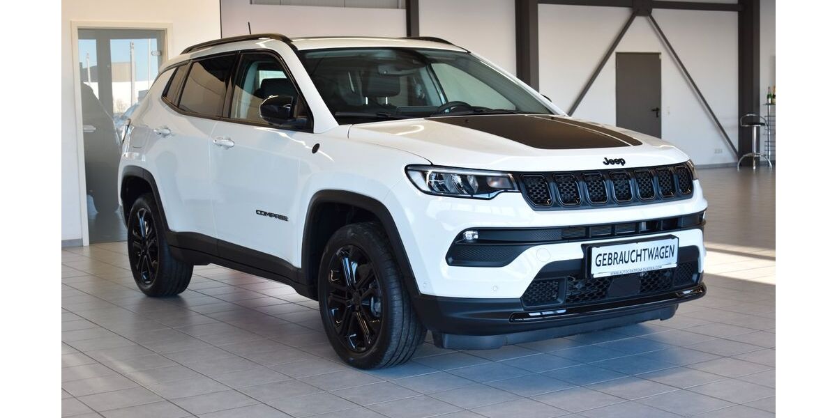 Jeep Compass 4.500 km 28.999 &euro; Düren 52351