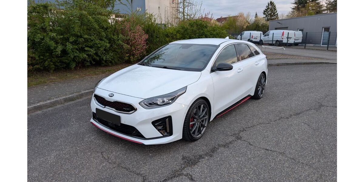 Kia pro ceed / ProCeed 97.000 km 19.900 &euro; Köln 50937