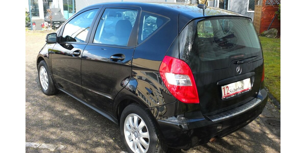 Mercedes-Benz A 160 KLIMAANLAGE SITZHEIZUNG orig 81.695 km ! 81.695 km 7.304 &euro; Köln 50858