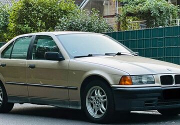 BMW 316 107.000 km 1.900 &euro; Jülich 52428