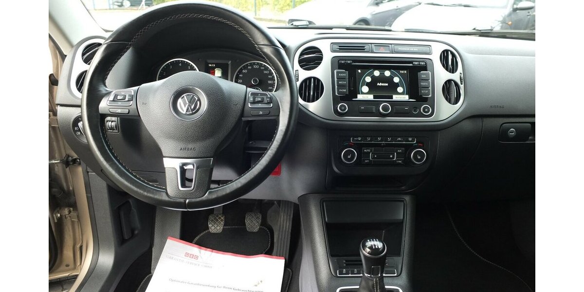 VW Tiguan CUP SPORTSTYLE BMT NAVI PARKPILOT TEMPOMAT 87.859 km 11.900 &euro; Köln 50858