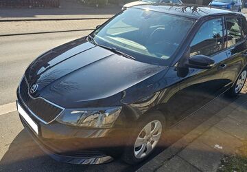 Skoda Fabia 57.500 km 7.999 &euro; Köln 51143