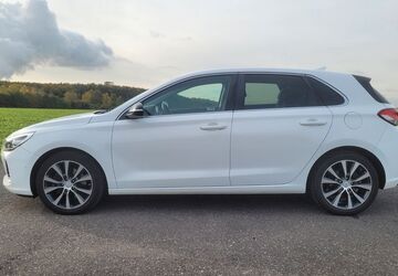 Hyundai i30 99.800 km 10.500 &euro; Inden 52459