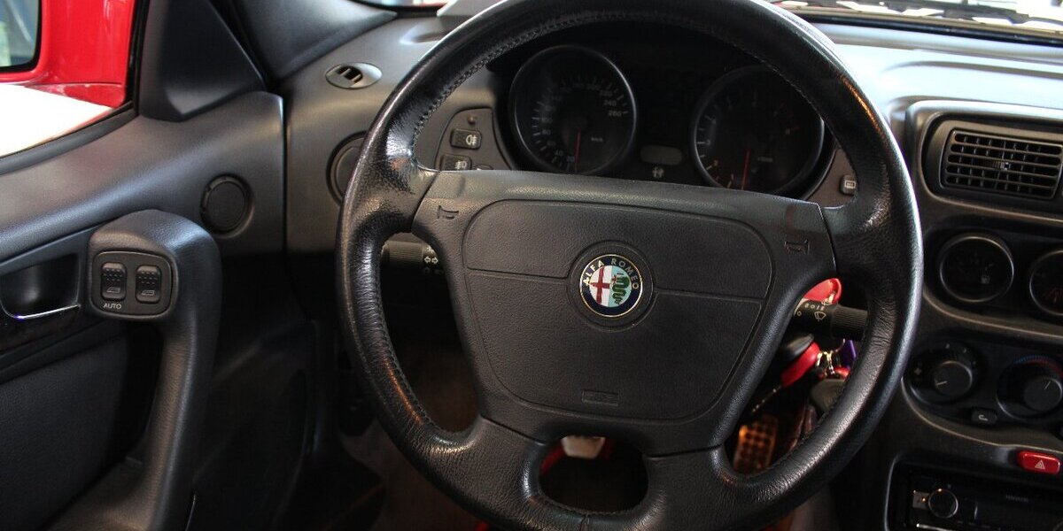 Alfa Romeo GTV 2.0 V6 TB - Leder - 2.Hand 168.791 km 9.980 &euro; Euskirchen 53881
