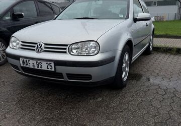 VW Golf 149.000 km 2.099 &euro; Köln 50996