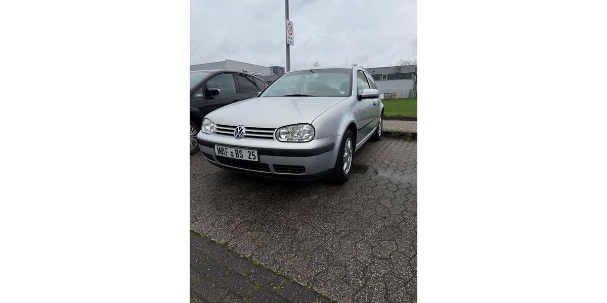 VW Golf 149.000 km 2.099 &euro; Köln 50996