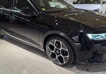 Opel Astra 5.205 km 25.950 &euro; Brühl 50321