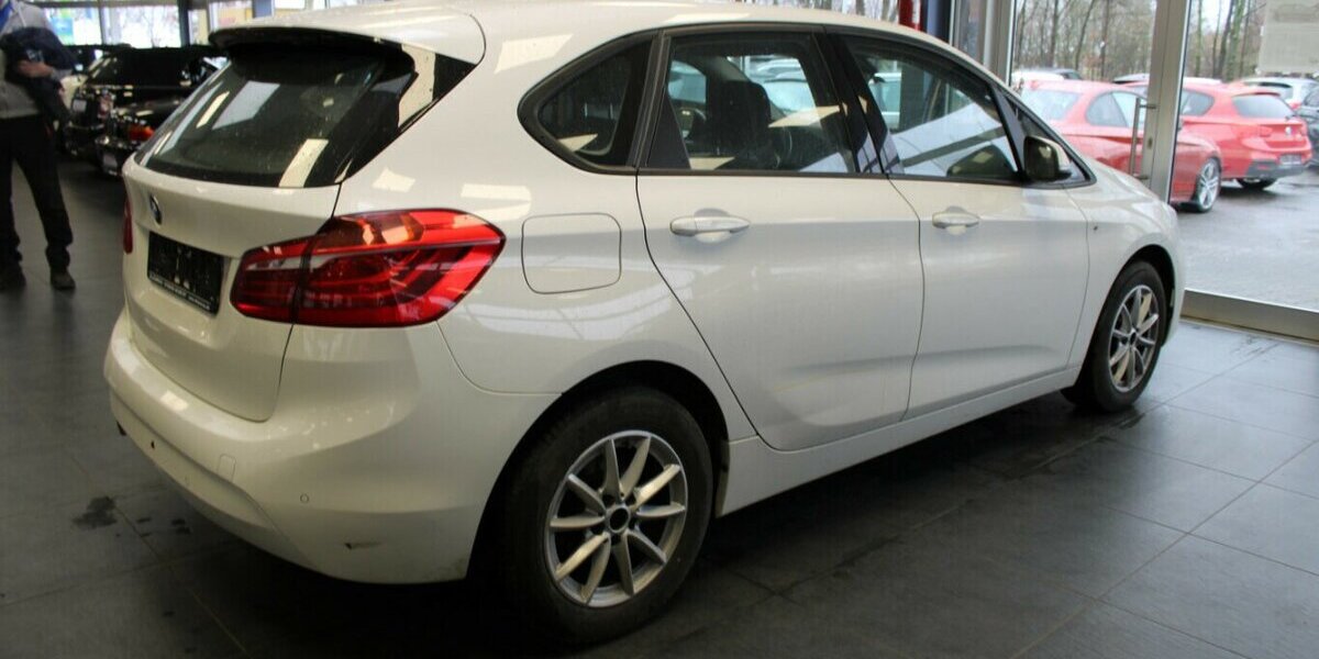 BMW 218 218i Active Tourer Aut. Advantage 78.050 km 13.980 &euro; Euskirchen 53881