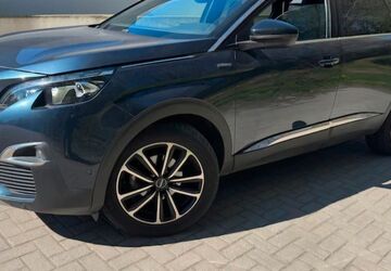 Peugeot 5008 172.000 km 9.850 &euro; Brühl 50321