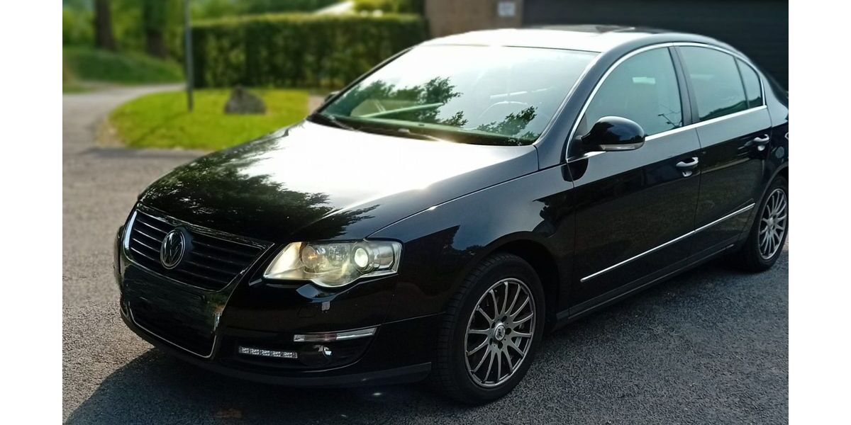 VW Passat 216.107 km 4.400 &euro; Köln 51077