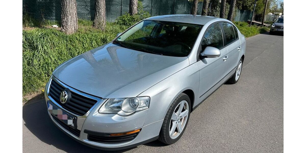VW Passat 121.600 km 4.490 &euro; köln 50739