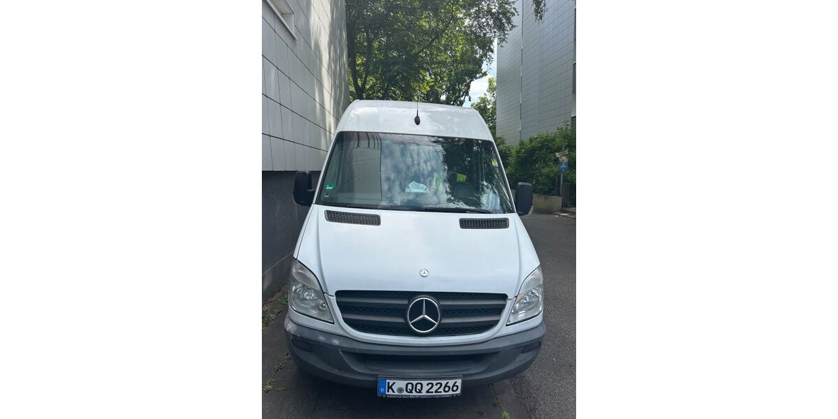 Mercedes-Benz Sprinter 216.000 km 9.600 &euro; Köln 50829