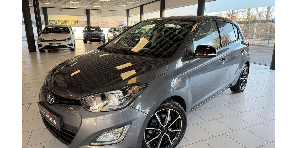 Hyundai i20 71.987 km 9.690 &euro; Köln 51149