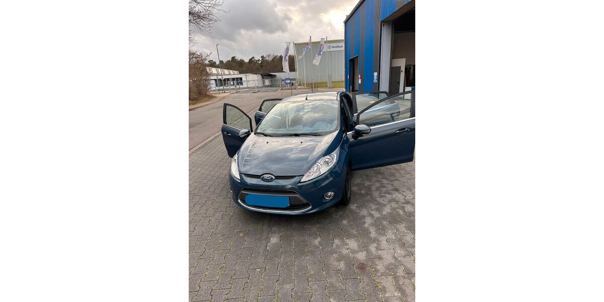 Ford Fiesta 98.000 km 3.750 &euro; Nideggen 52385