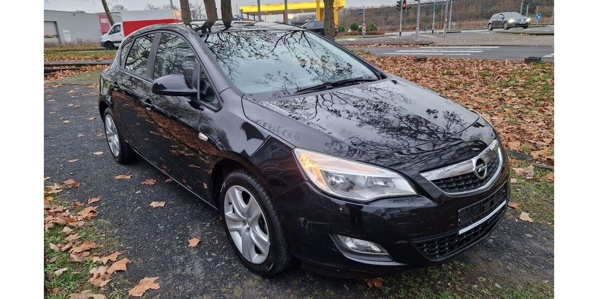 Opel Astra 130.000 km 3.999 &euro; Köln 51107