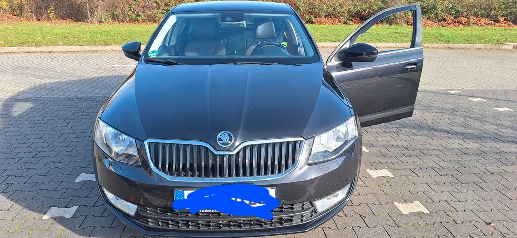 Skoda Octavia 111.000 km 10.200 &euro; Weilerswist 53919