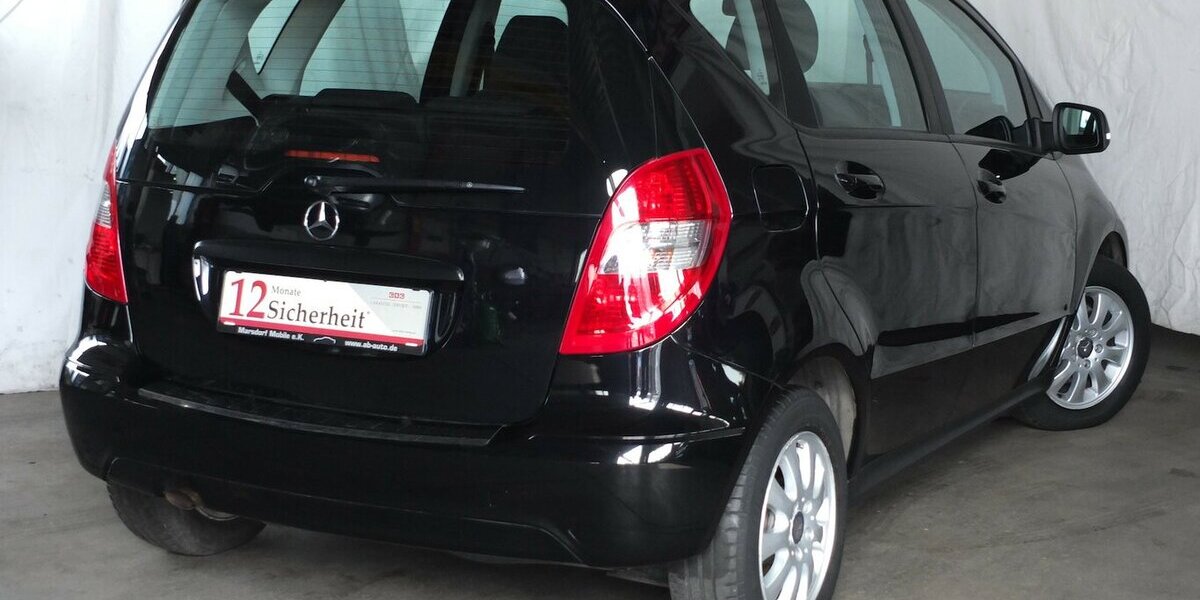Mercedes-Benz A 160 KLIMAANLAGE SITZHEIZUNG orig 81.695 km ! 81.695 km 7.304 &euro; Köln 50858