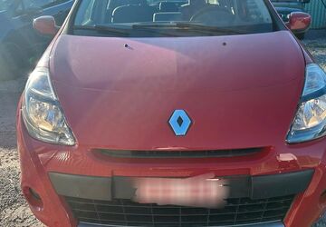 Renault Clio 110.000 km 2.450 &euro; Düren 52351