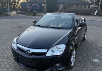 Opel Tigra 153.000 km 2.150 &euro; Glesch 50126