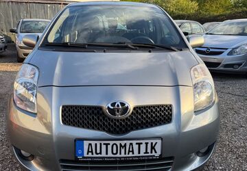 Toyota Yaris 149.999 km 4.999 &euro; Köln 51107