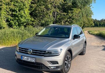 VW Tiguan 100.000 km 20.700 &euro; Zülpich 53909