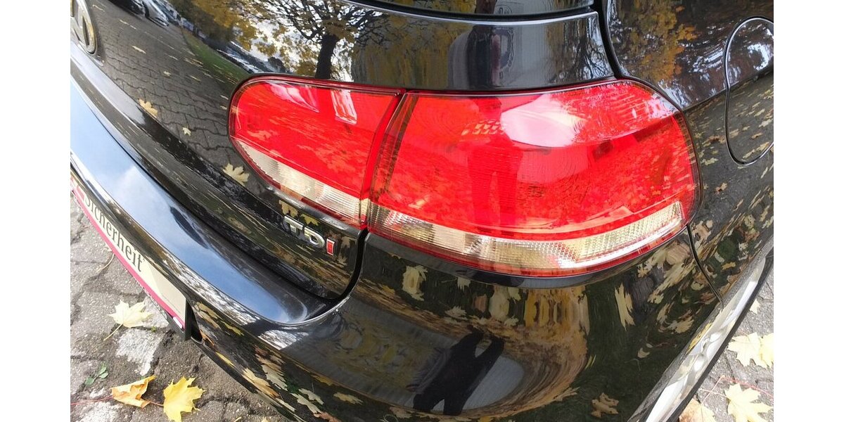 VW Golf 1.6TDi TEAM KLIMAAUTOMATIK 5-türig 159.855 km 6.904 &euro; Köln 50858