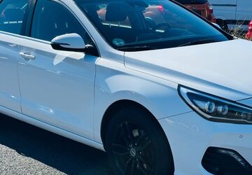 Hyundai i30 203.000 km 7.499 &euro; Euskirchen 53879