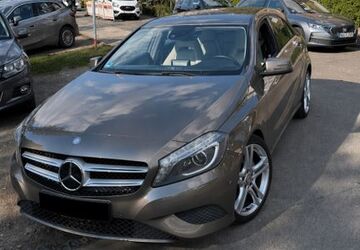 Mercedes-Benz A 180 199.990 km 9.499 &euro; Köln 50931