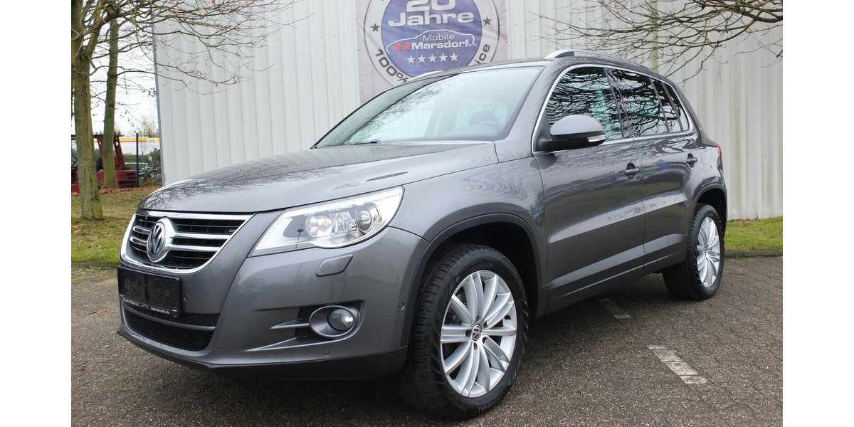 VW Tiguan TEAM orig.ATM ca 52 tkm XENON AHK PARKPILOT 112.432 km 9.408 &euro; Köln 50858