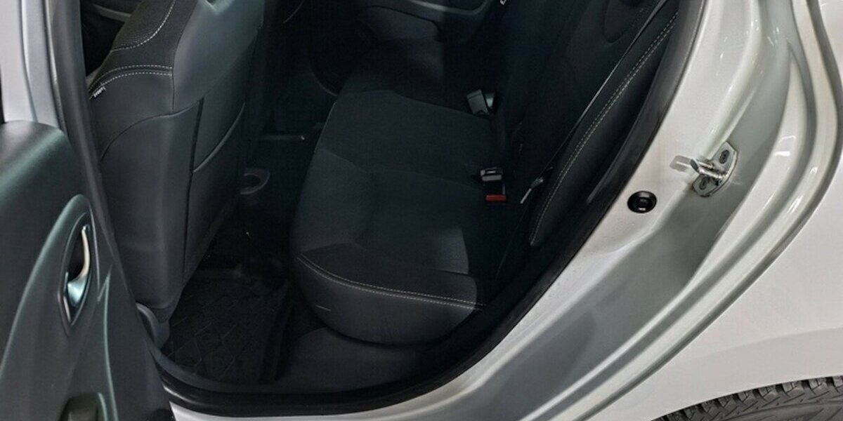 Renault Clio Navi Klimatr.Temp.Alu 1.Hd TÜV neu GARANTIE 45.000 km 12.250 &euro; Erftstadt 50374