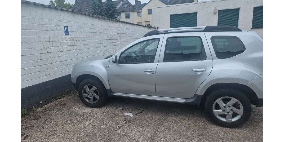 Dacia Duster 172.000 km 5.400 &euro; Köln 50737