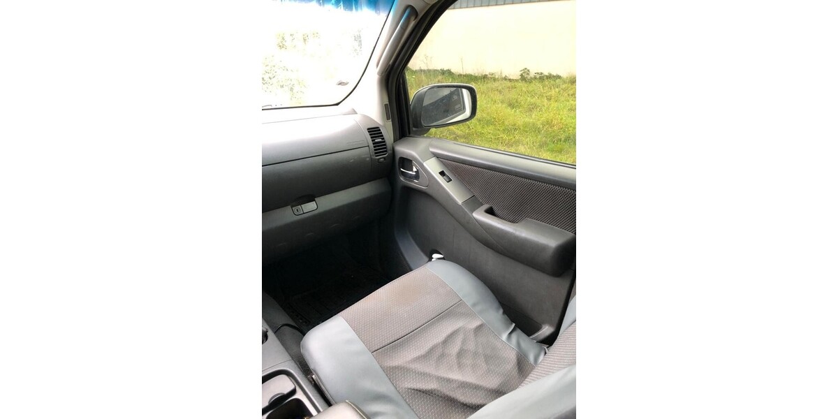 Nissan Navara 311.000 km 6.000 &euro; Düren 52349