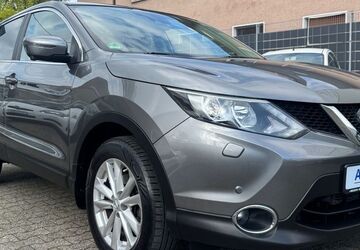 Nissan Qashqai 81.512 km 11.490 &euro; Köln 50858