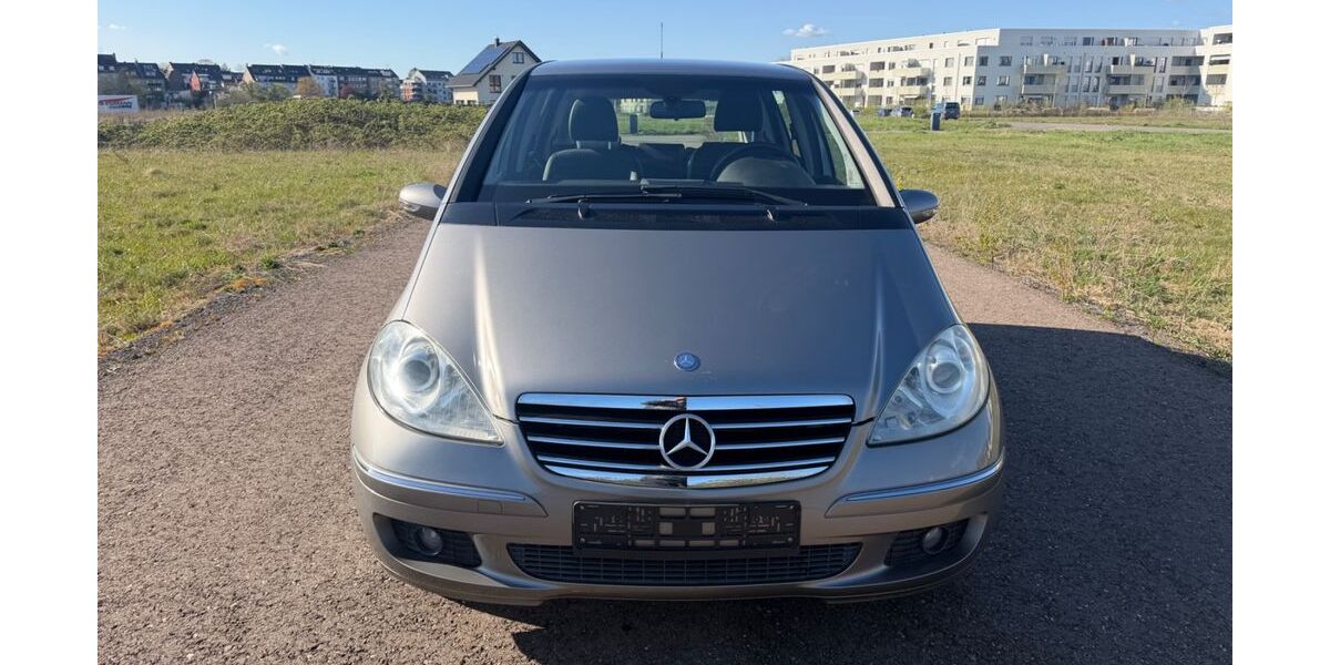 Mercedes-Benz A 170 107.000 km 4.500 &euro; Köln/Poll 51105