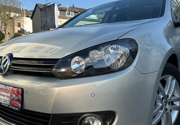 VW Golf 109.500 km 10.199 &euro; Düren 52353