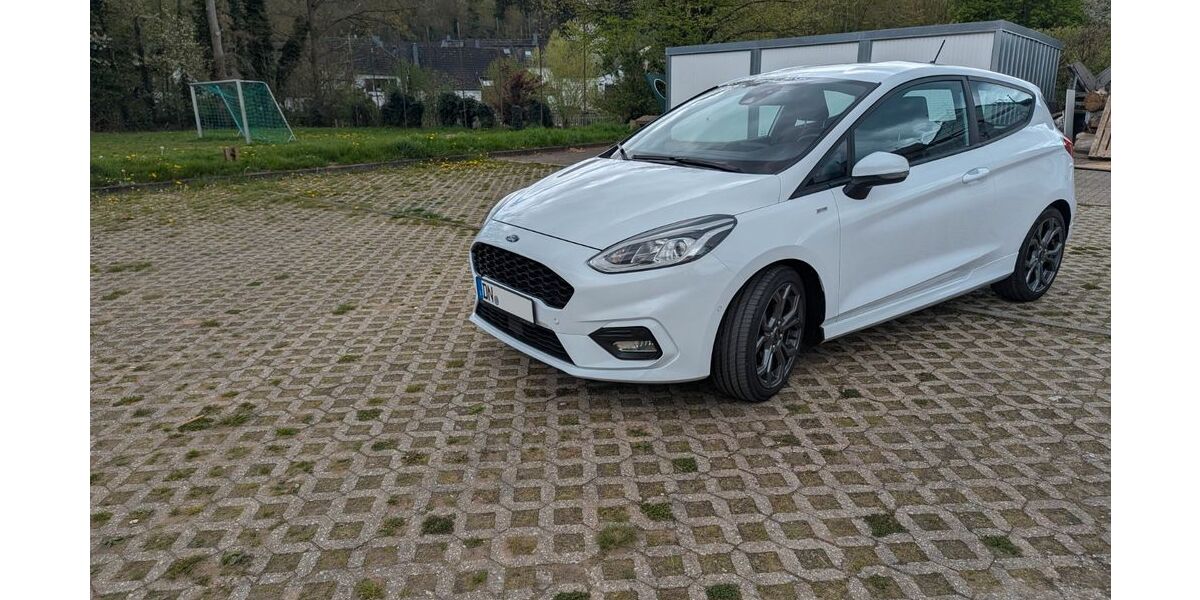 Ford Fiesta 92.635 km 12.990 &euro; Nideggen 52385