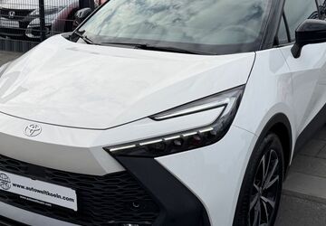 Toyota C-HR 9.500 km 26.990 &euro; Köln 51065
