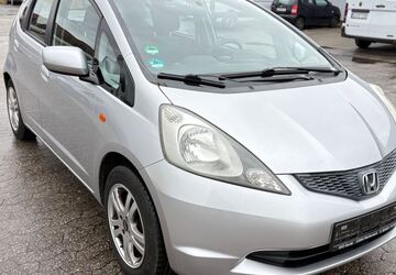 Honda Jazz 204.300 km 1.650 &euro; Bornheim 53332
