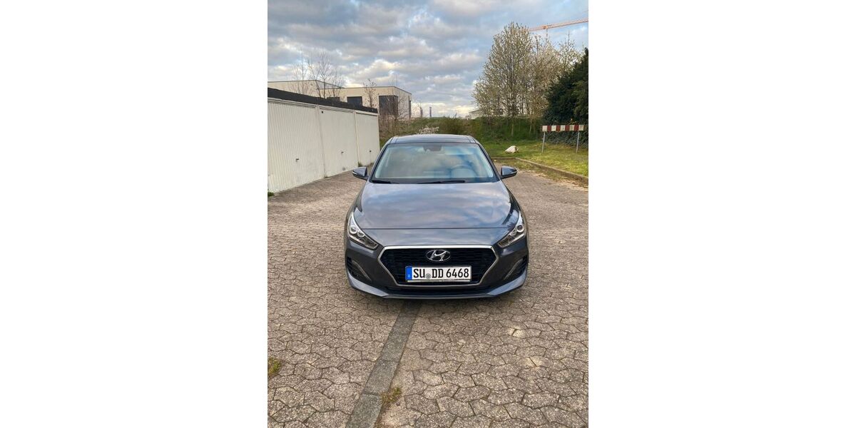 Hyundai i30 79.000 km 18.000 &euro; Euskirchen 53879