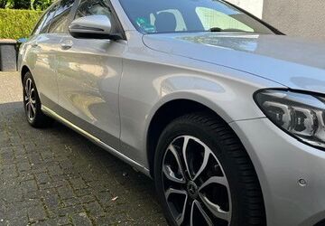 Mercedes-Benz C 200 127.500 km 18.900 &euro; Köln 50859