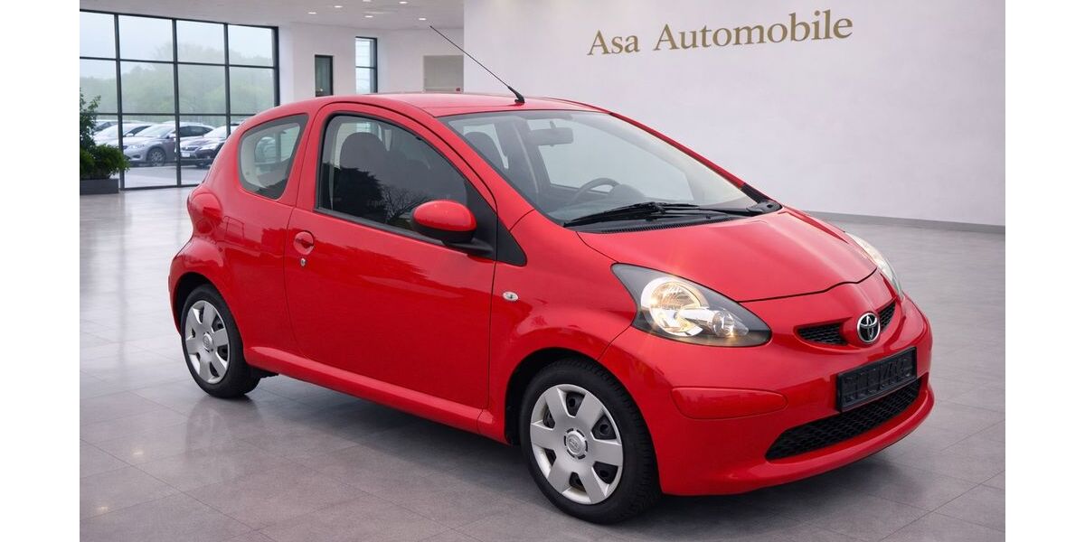 Toyota Aygo (X) 96.000 km 3.550 &euro; Düren 52351