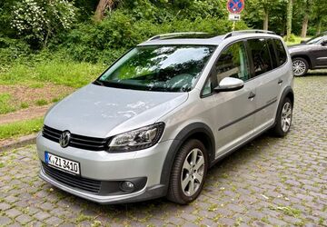 VW Touran 299.000 km 8.000 &euro; Köln 50827