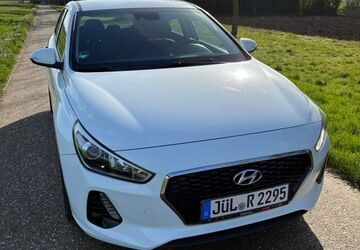 Hyundai i30 115.000 km 12.995 &euro; Jülich 52428