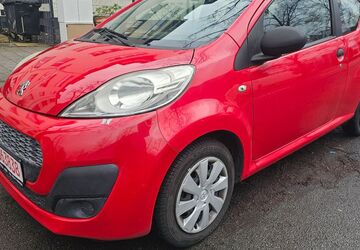 Peugeot 107 98.000 km 1.890 &euro; Köln 50739