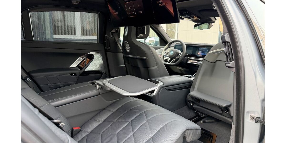 BMW i7 50.989 km 99.950 &euro; Köln 50739