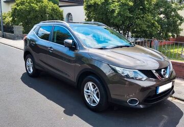 Nissan Qashqai 68.000 km 9.500 &euro; Köln 50679