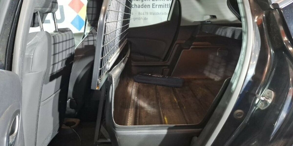 Renault Clio Cargo Klimatr Navi 2 Sitze ZR+WaPuNeu E6 N1 83.000 km 8.250 &euro; Erftstadt 50374