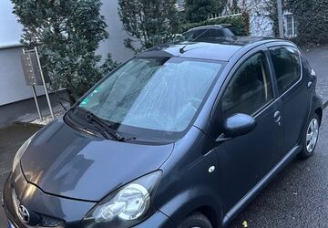Toyota Aygo (X) 152.000 km 2.500 &euro; Köln 51109