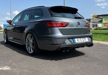 Seat Leon 91.420 km 25.900 &euro; Köln 50829